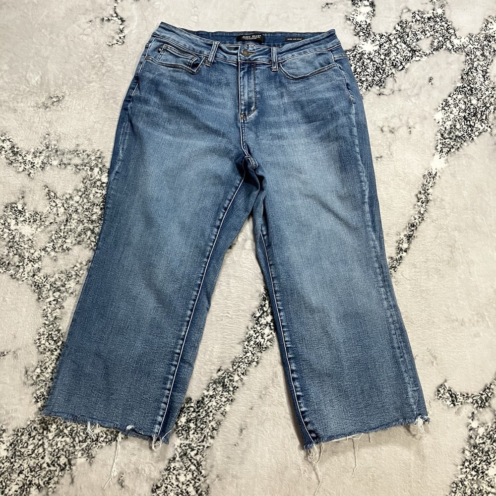Judy Blue Jeans Womens Size 16W‎ Wide Leg Crop Raw Hem High Rise Denim